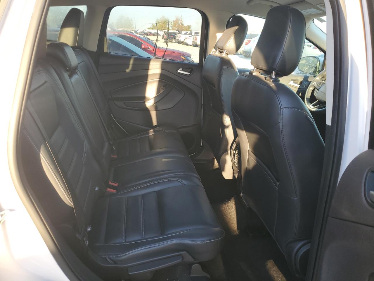 2018 Ford Escape Sel VIN: 1FMCU9HD5JUB41598 Lot: 81989575