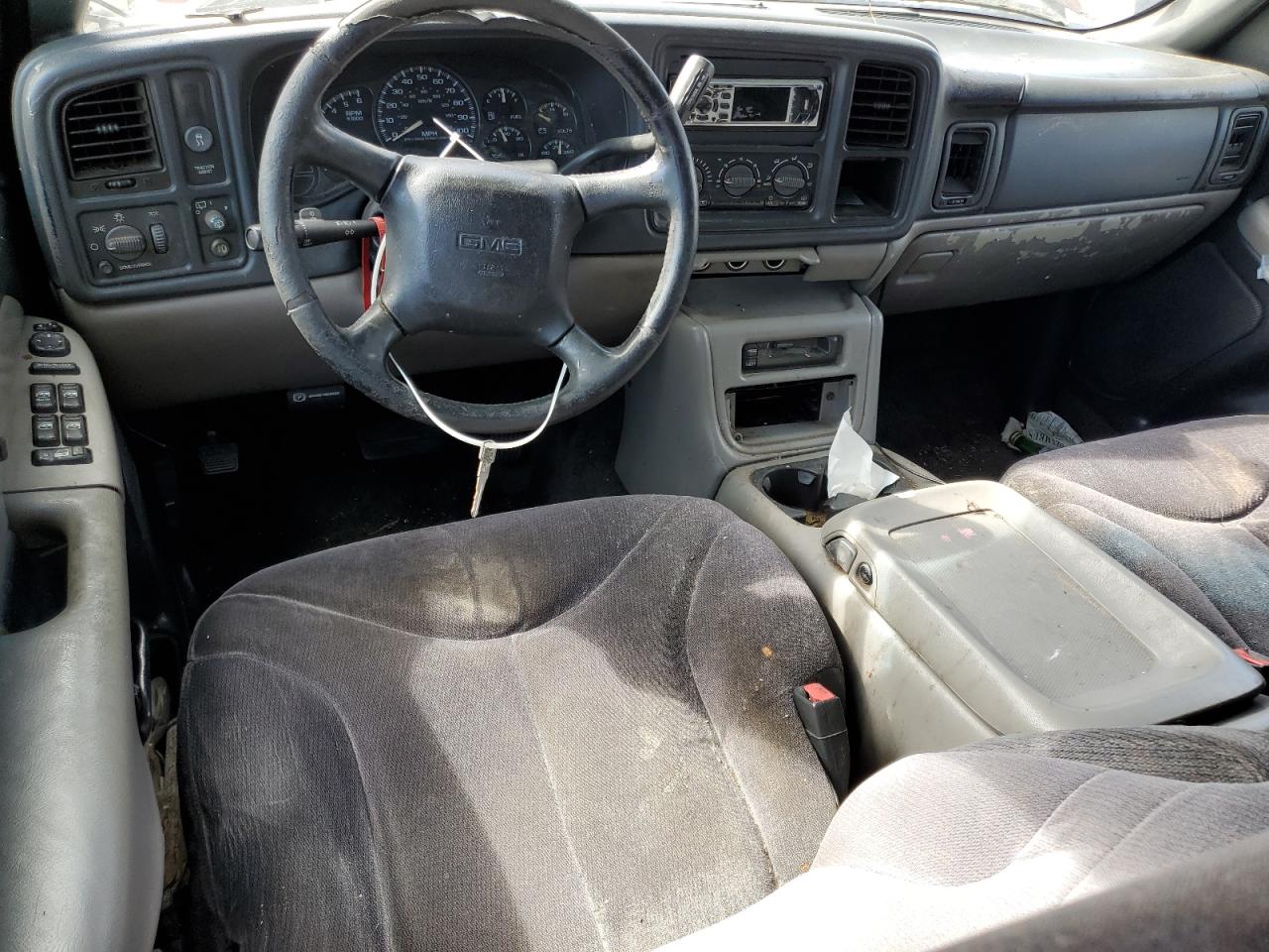 2002 GMC Yukon VIN: 1GKEC13V92R127844 Lot: 84960045