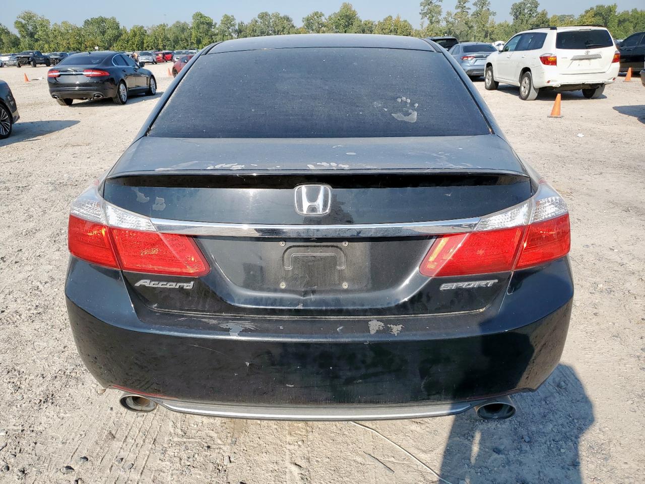 2015 Honda Accord Sport VIN: 1HGCR2F51FA208555 Lot: 81967035