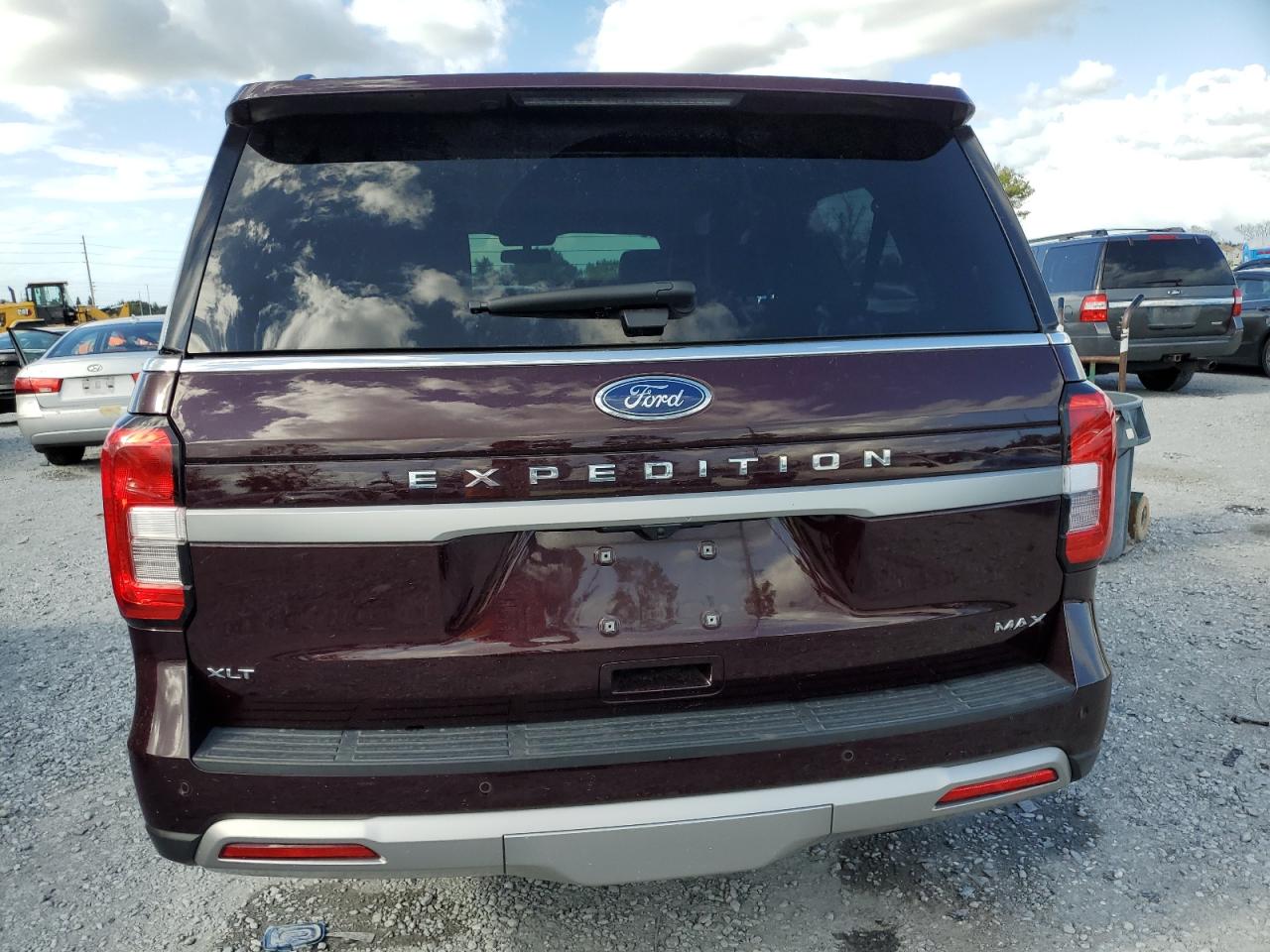 2023 Ford Expedition Max Xlt VIN: 1FMJK1H84PEA31548 Lot: 82205385