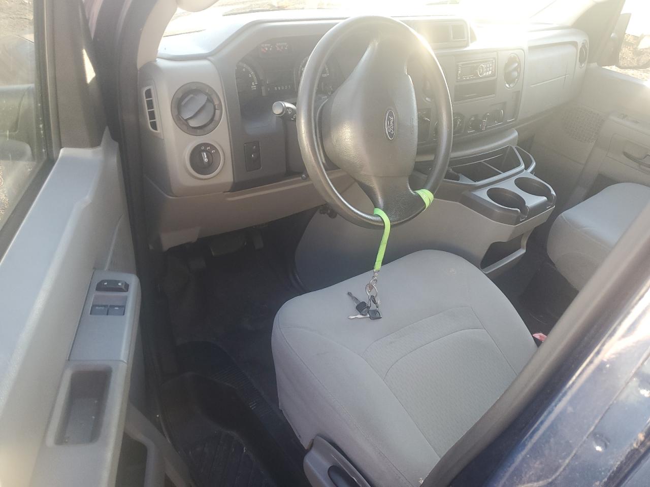 2009 Ford Econoline E350 Super Duty Wagon VIN: 1FBNE31L69DA18126 Lot: 89825095