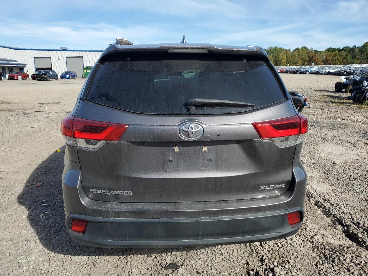 2019 Toyota Highlander Se VIN: 5TDJZRFHXKS570292 Lot: 84657215