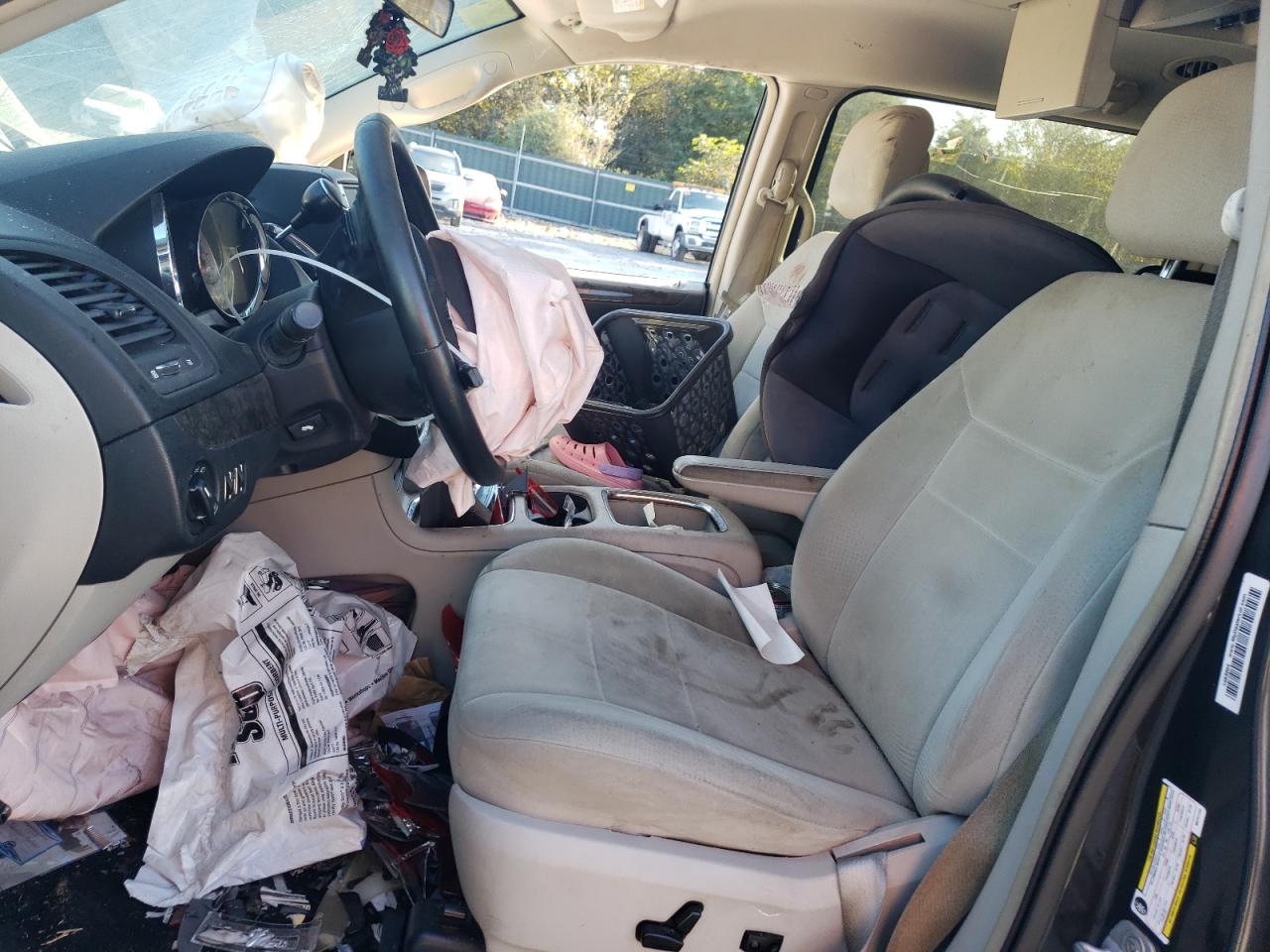 2011 Dodge Grand Caravan Crew VIN: 2D4RN5DG2BR741145 Lot: 82389935