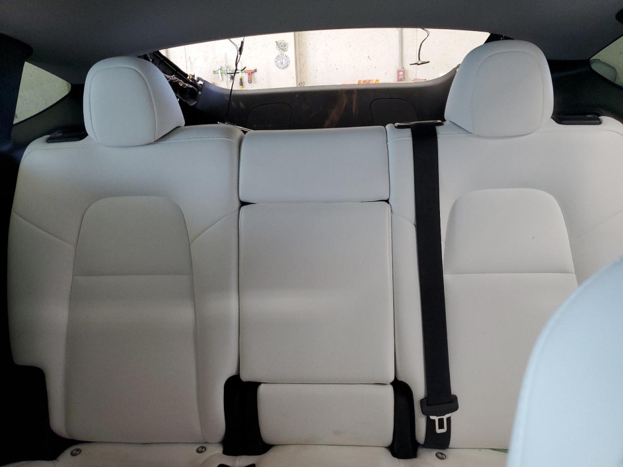 2024 Tesla Model Y VIN: 7SAYGDEE3RA223402 Lot: 86670605