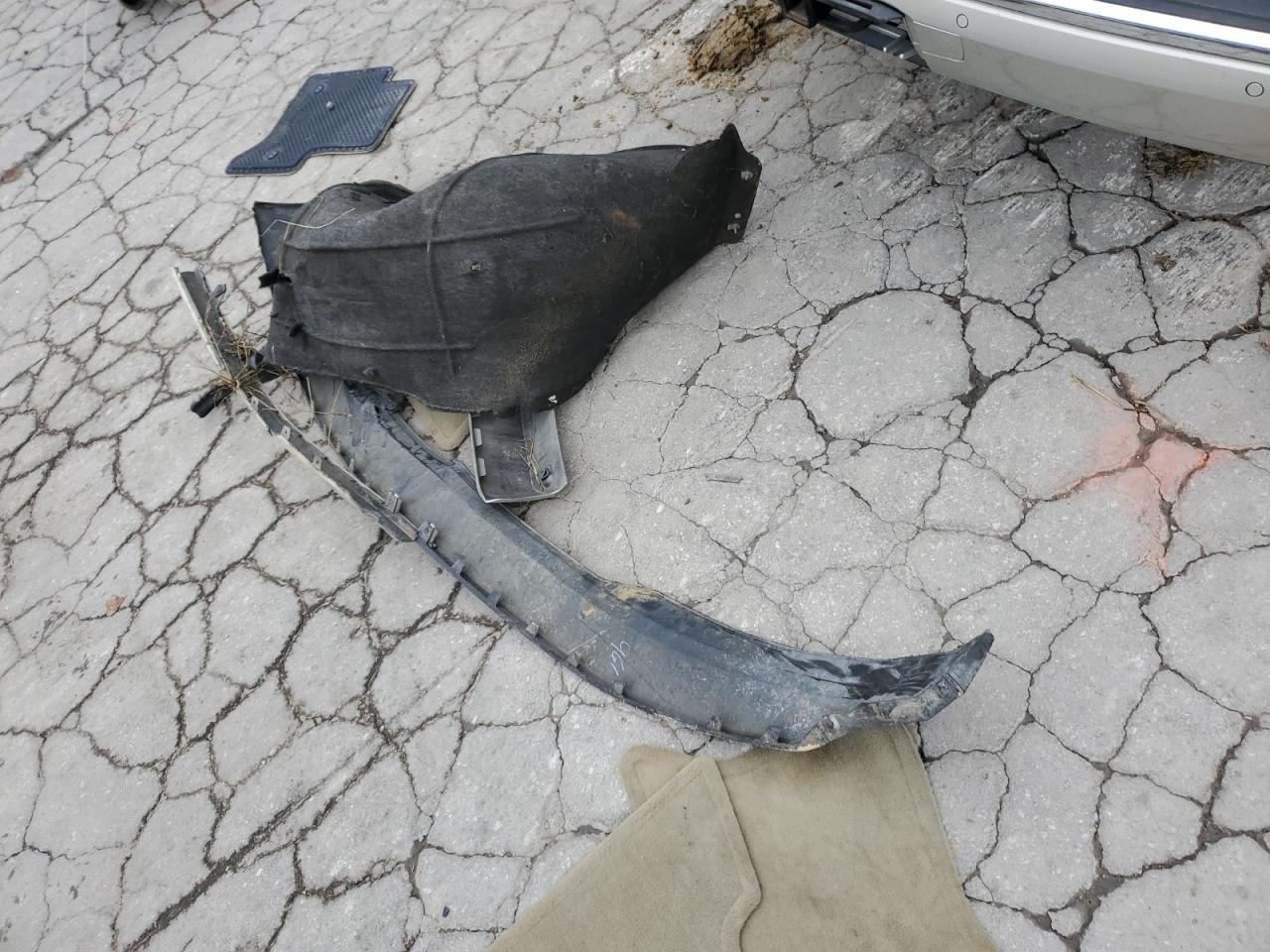 2015 GMC Yukon Xl Denali VIN: 1GKS2JKJ4FR654345 Lot: 90924525