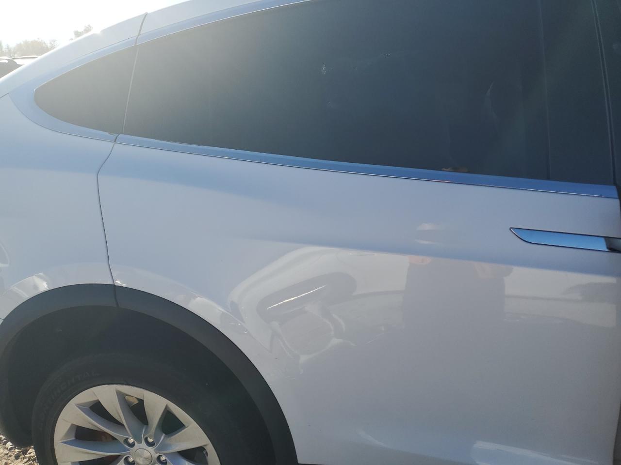 2021 Tesla Model X VIN: 5YJXCBE4XMF324643 Lot: 90622885