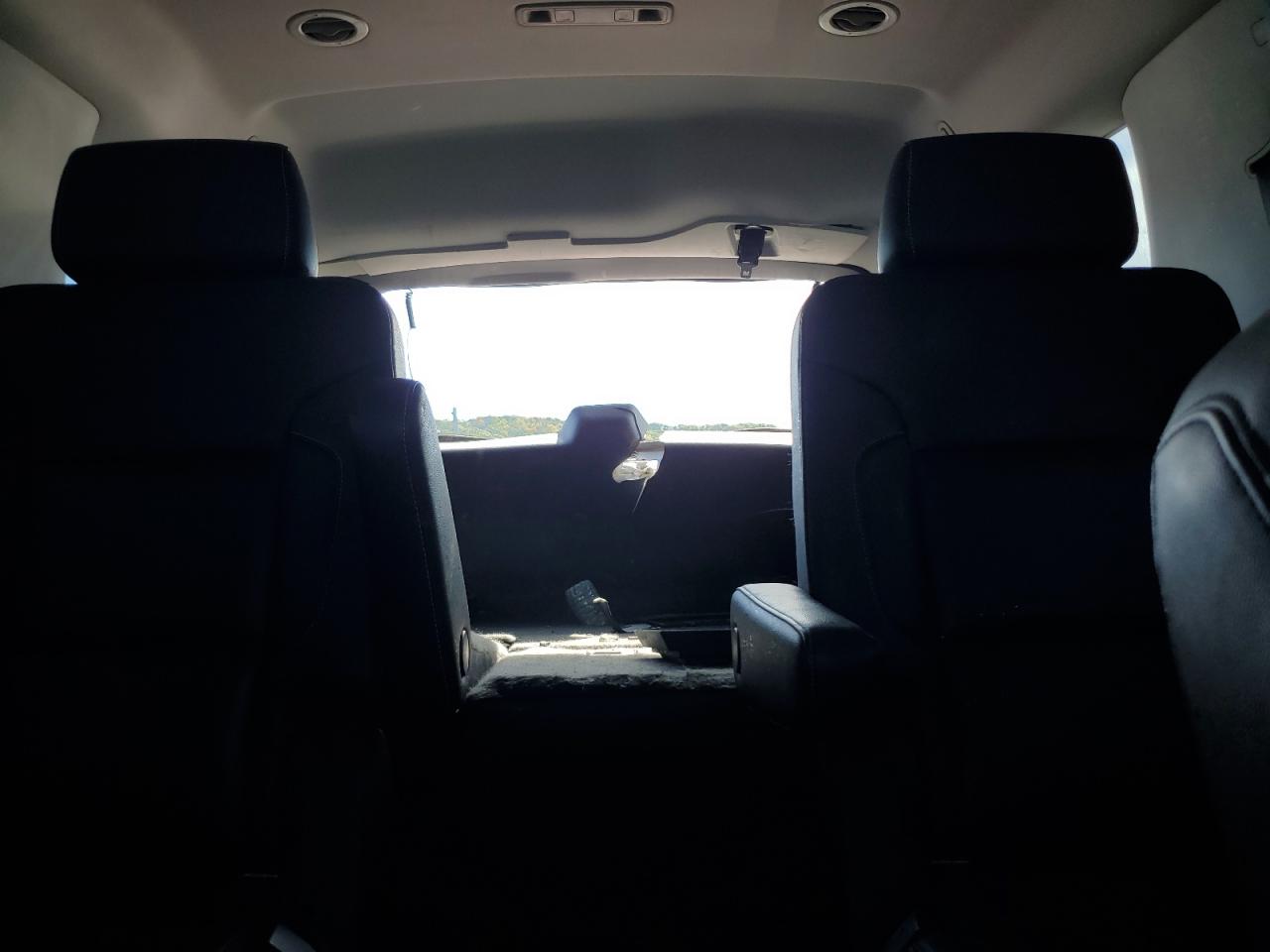 2019 Chevrolet Tahoe K1500 Premier VIN: 1GNSKCKJ5KR322942 Lot: 87211855