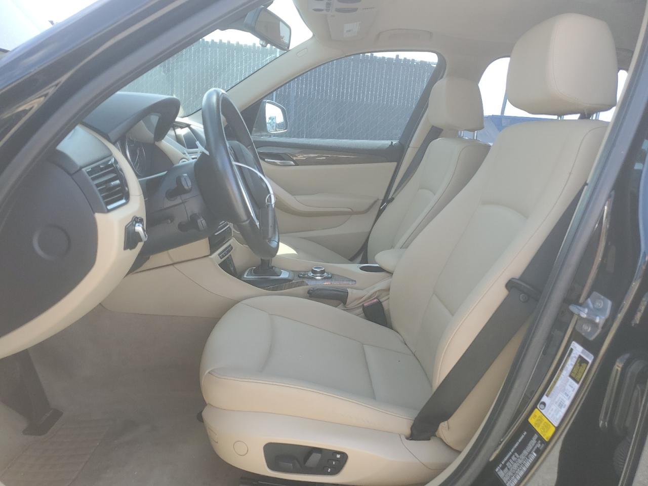 2015 BMW X1 Sdrive28I VIN: WBAVM1C50FV317812 Lot: 84886695