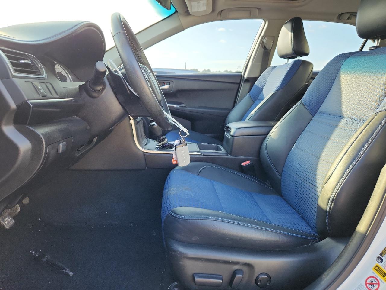 2016 Toyota Camry Le VIN: 4T1BF1FK3GU143402 Lot: 84422325