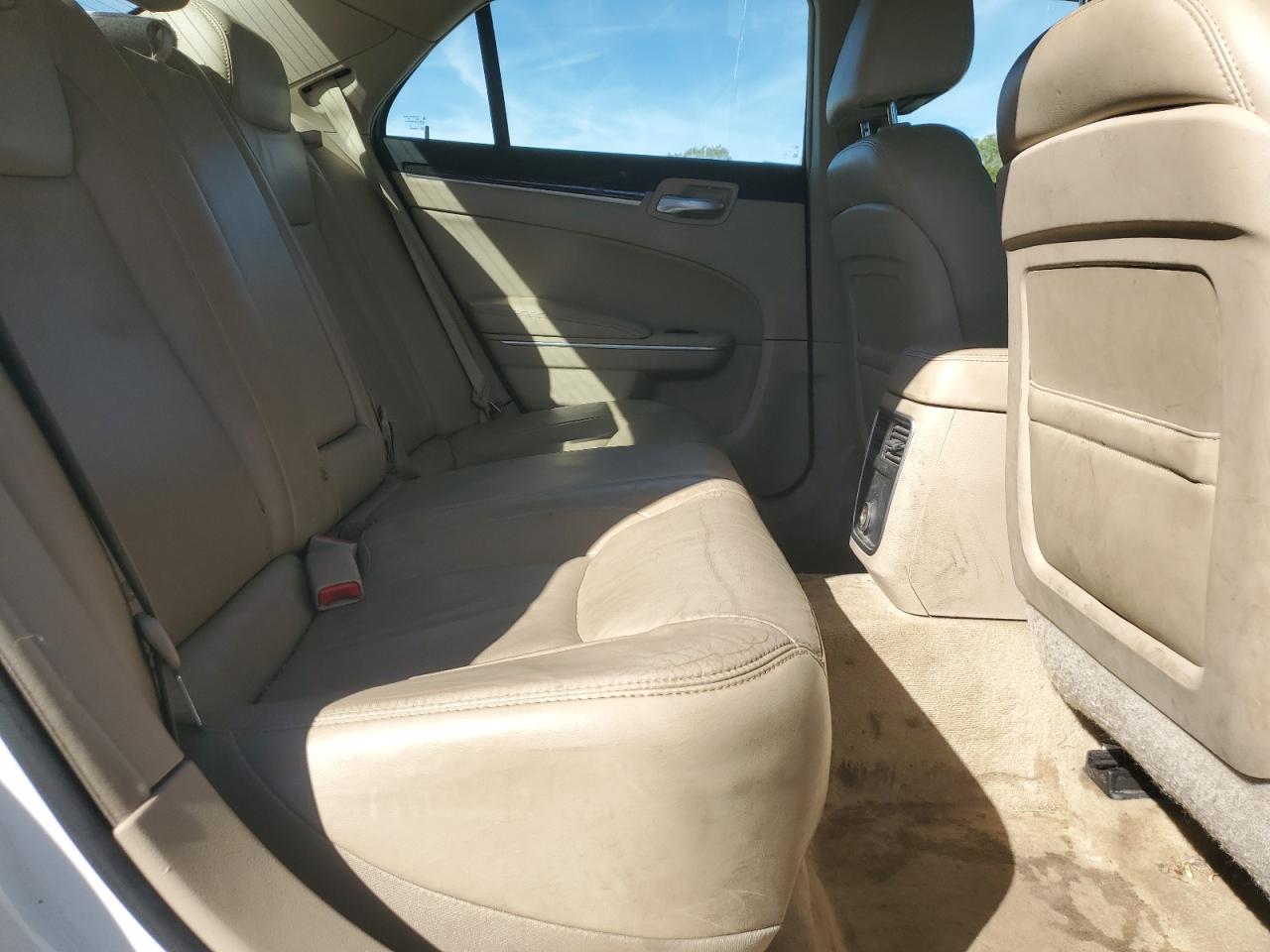 2013 Chrysler 300 VIN: 2C3CCAAG2DH612048 Lot: 85120485