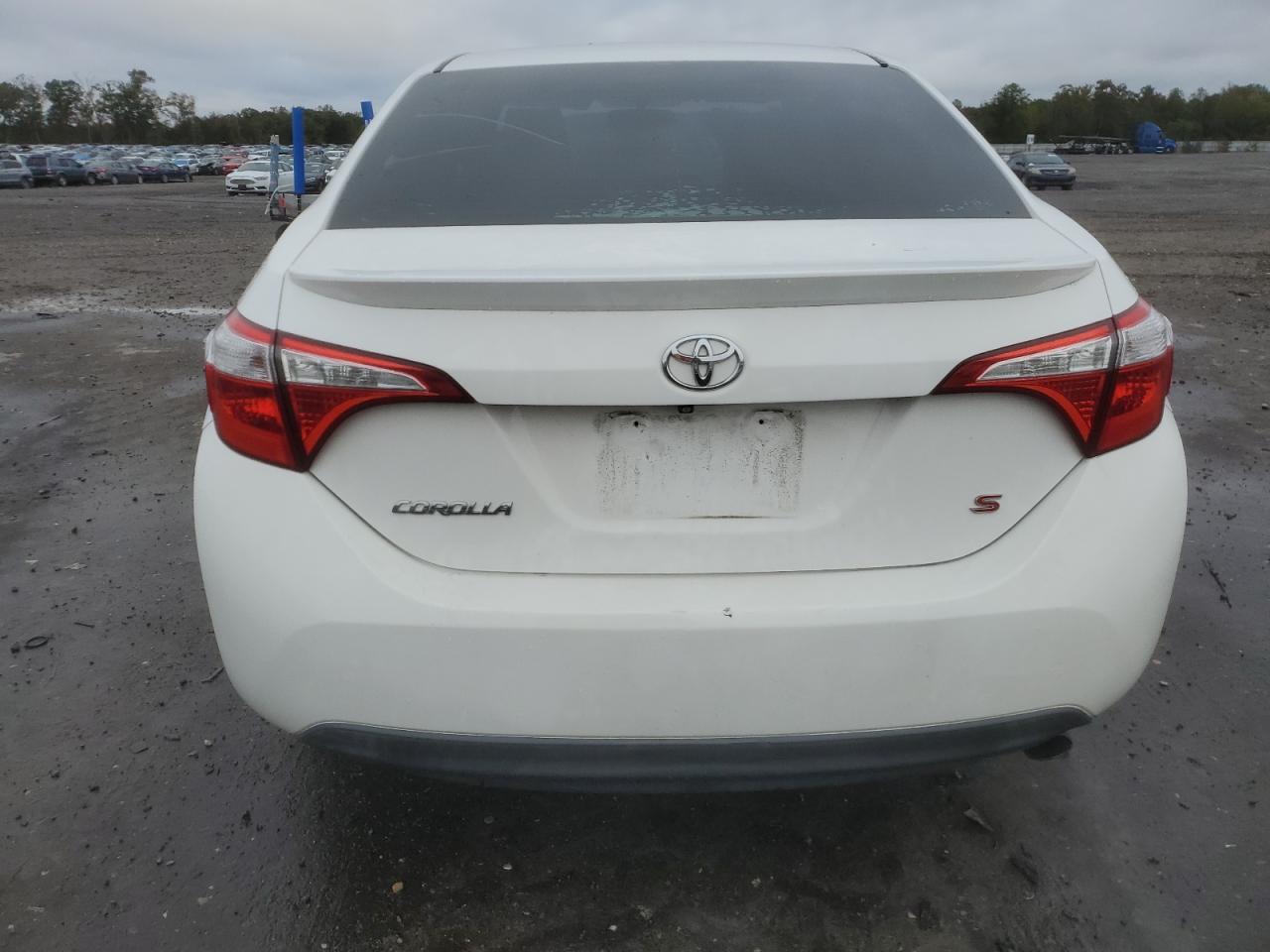 2015 Toyota Corolla L VIN: 5YFBURHE6FP288560 Lot: 82439735