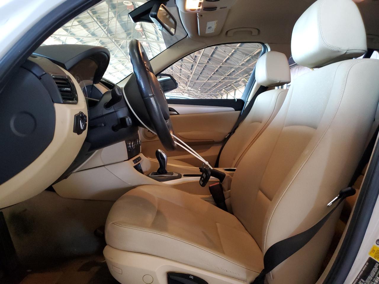 2015 BMW X1 Sdrive28I VIN: WBAVM1C52FV314734 Lot: 82193115