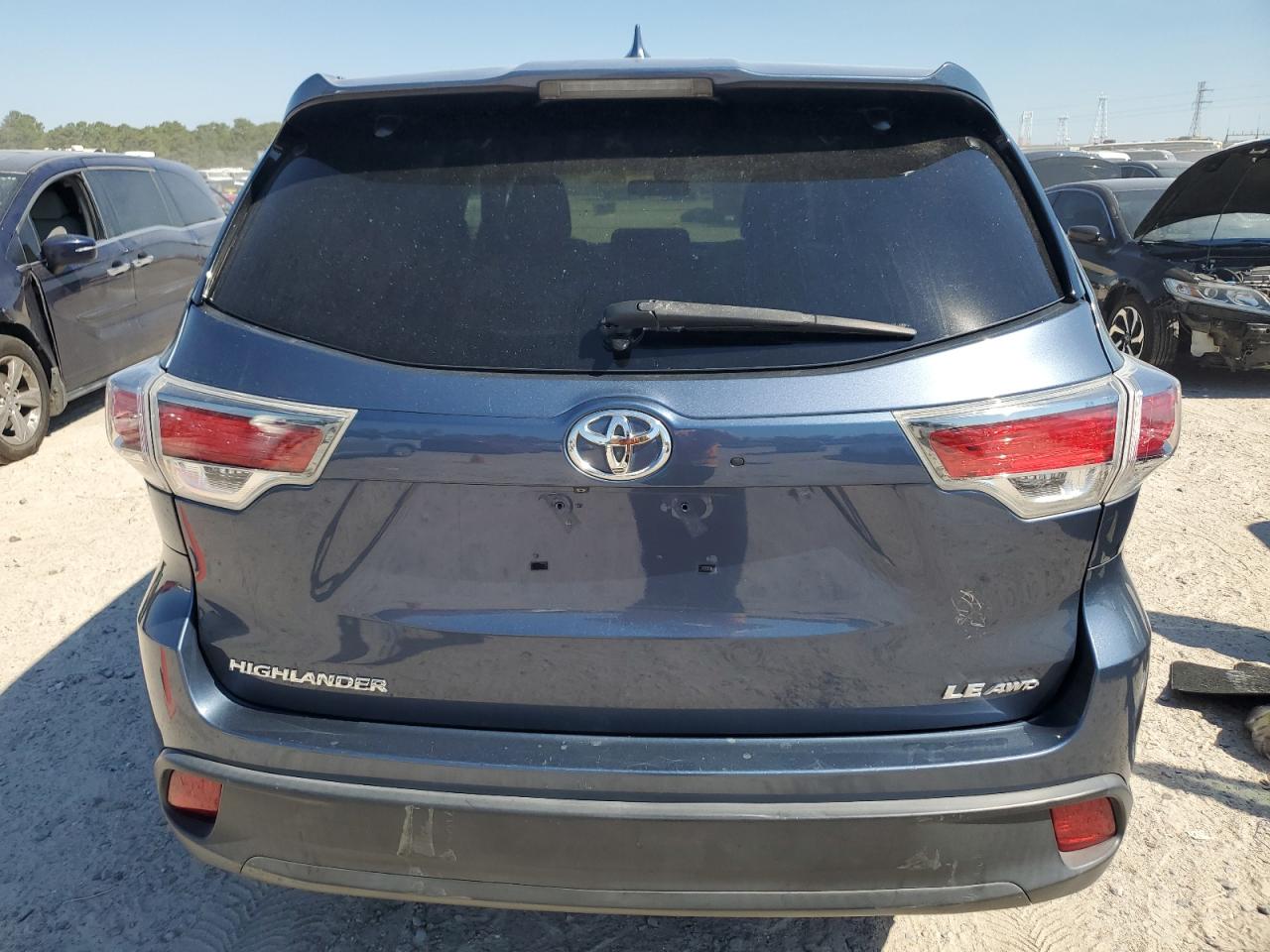 2016 Toyota Highlander Le VIN: 5TDBKRFH5GS245016 Lot: 86630145