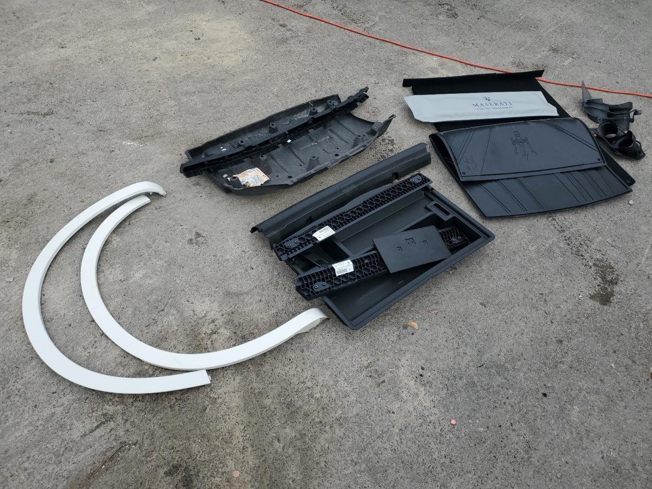 2022 Maserati Levante Base VIN: ZN661XUA7NX402694 Lot: 89894625