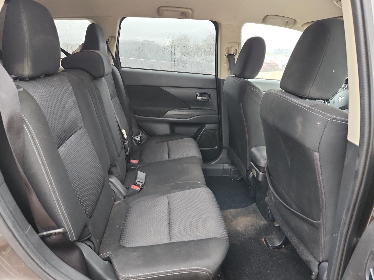 2017 Mitsubishi Outlander Es VIN: JA4AD2A33HZ005644 Lot: 89814565