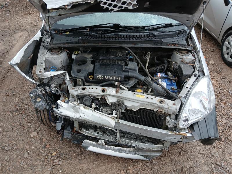 2005 TOYOTA YARIS 1.3 VVT-I COLOUR COLLECTION 5DR