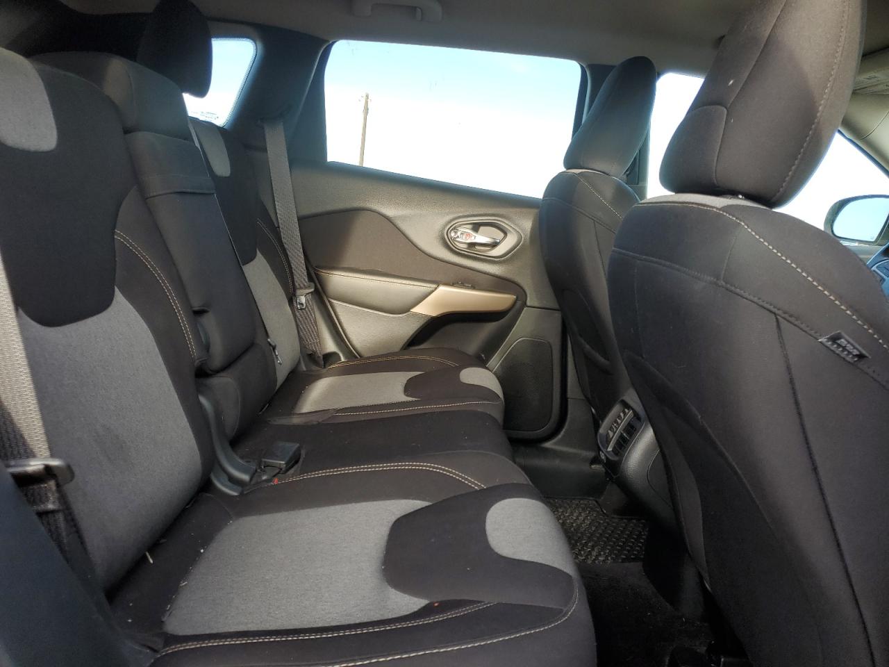 2017 Jeep Cherokee Sport VIN: 1C4PJMAB9HD238002 Lot: 89506555