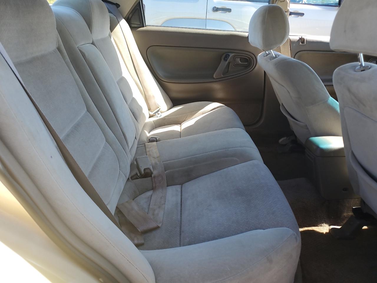 1995 Mazda 626 Dx VIN: 1YVGE22C3S5340455 Lot: 84890065