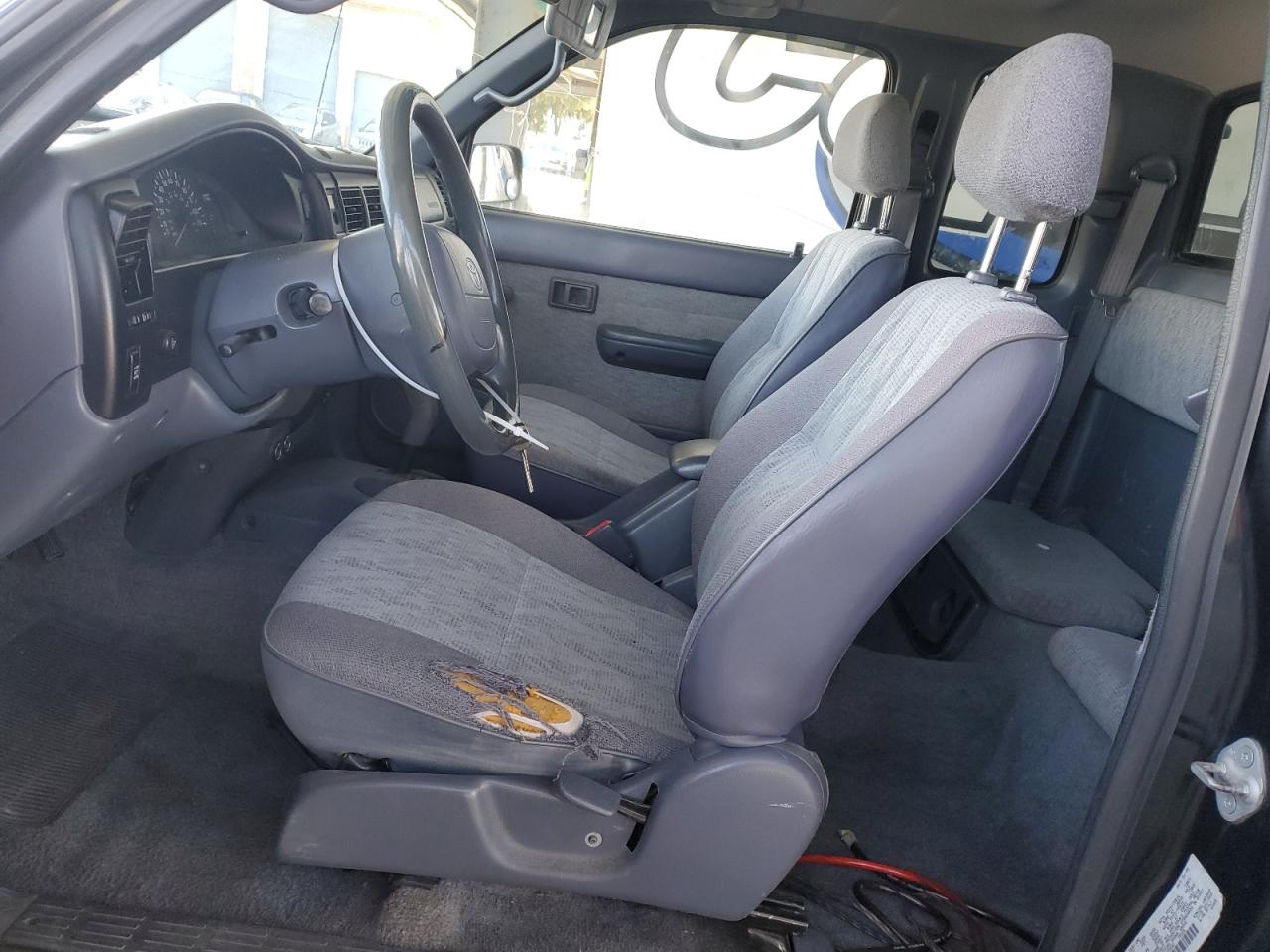1999 Toyota Tacoma Xtracab Prerunner VIN: 4TASM92N7XZ473440 Lot: 82351575