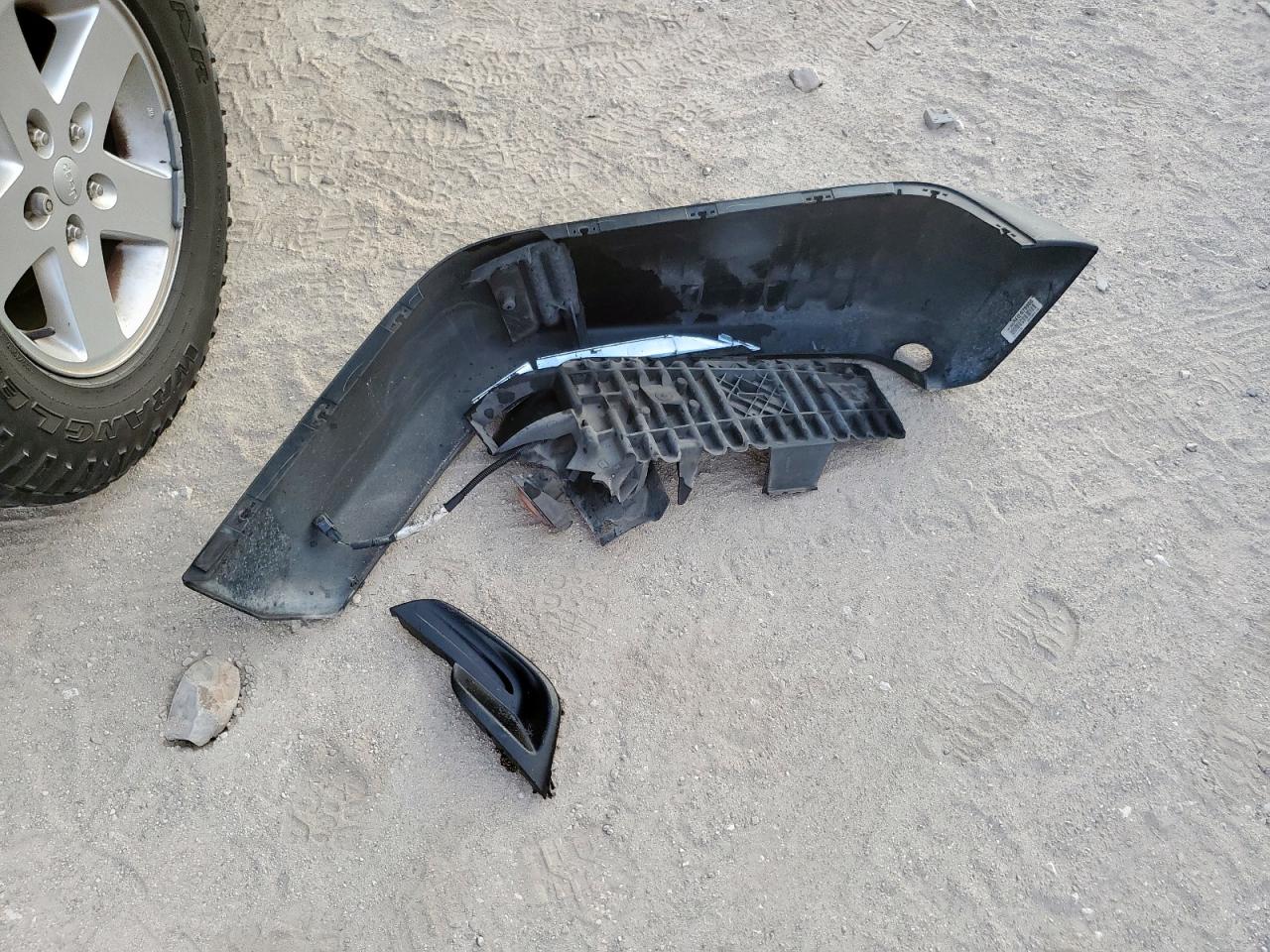 2016 Jeep Wrangler Unlimited Sport VIN: 1C4BJWDG0GL127730 Lot: 82319265