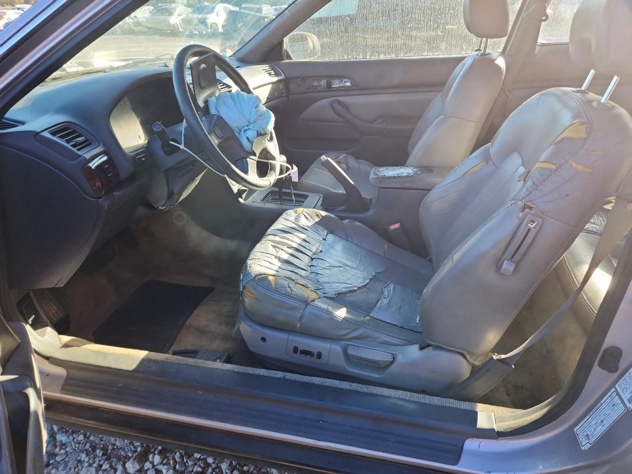 1997 Acura 2.2Cl VIN: 19UYA1256VL010991 Lot: 82555405