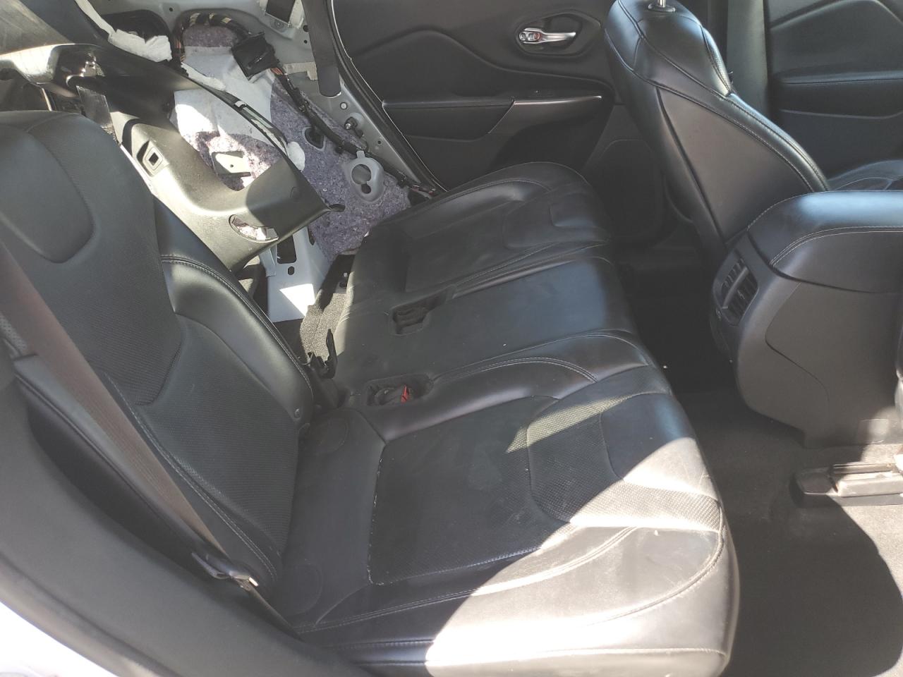 2019 Jeep Cherokee Limited VIN: 1C4PJLDBXKD302495 Lot: 86102465