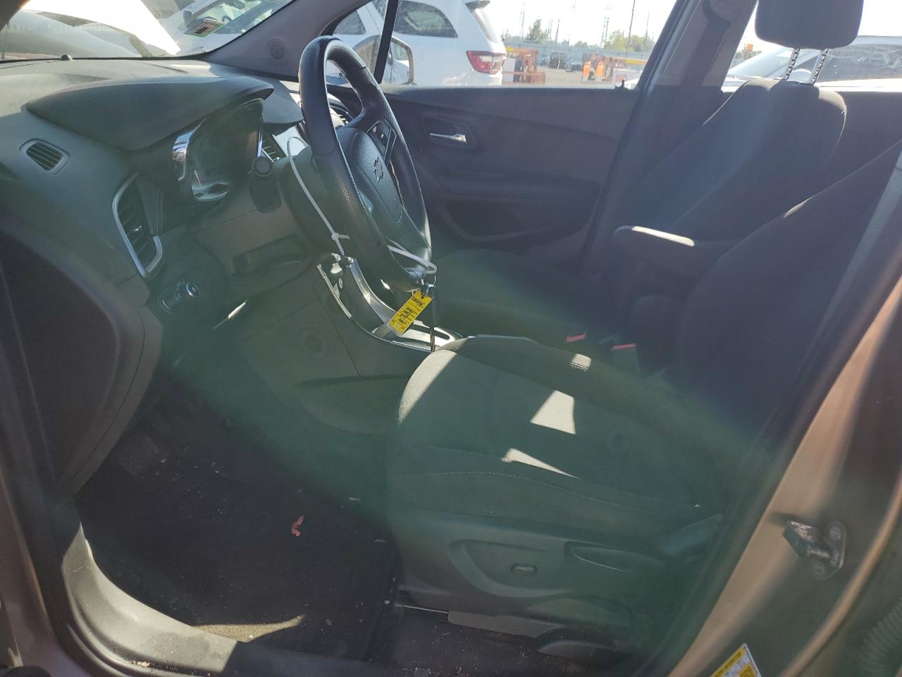 2018 Chevrolet Trax Ls VIN: 3GNCJKSB3JL287401 Lot: 82315965