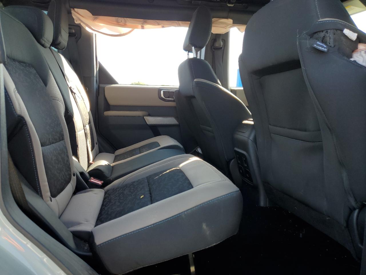 2023 Ford Bronco Base VIN: 1FMEE5DP5PLB46328 Lot: 90462985