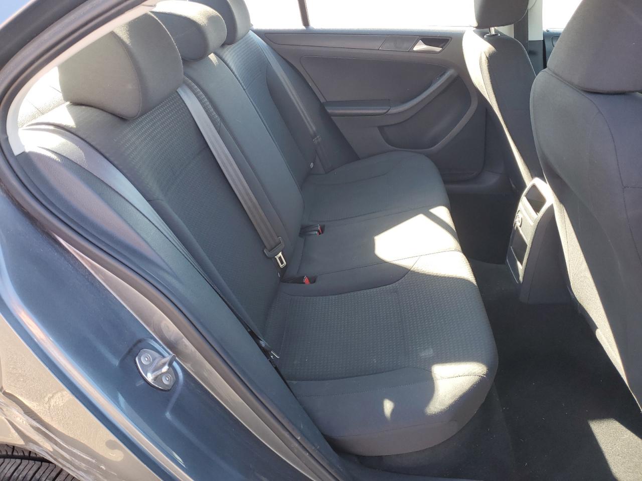 2015 Volkswagen Jetta Base VIN: 3VW2K7AJ0FM409198 Lot: 82364045