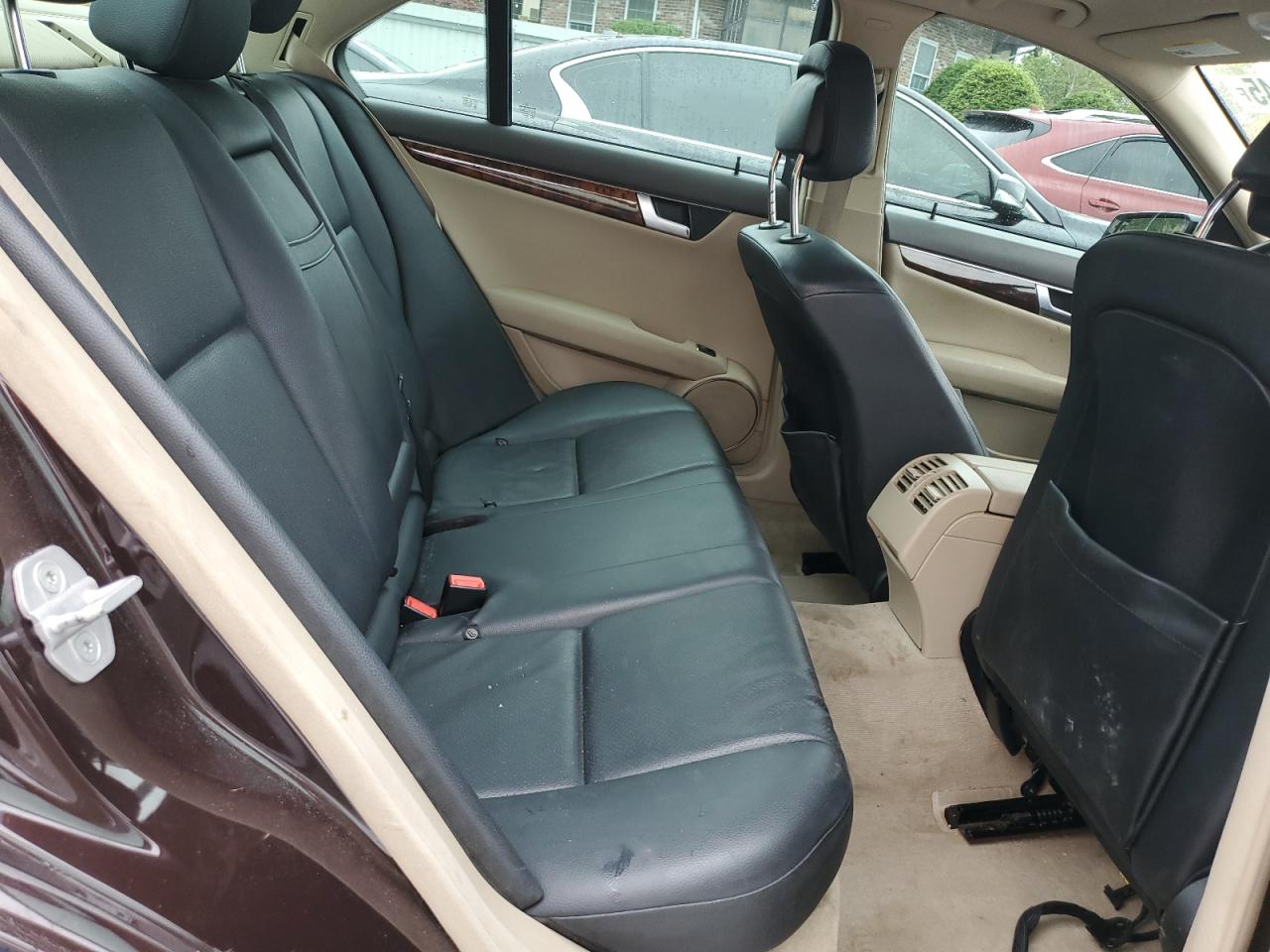 2012 Mercedes-Benz C 300 4Matic VIN: WDDGF8BB9CR225985 Lot: 86149045