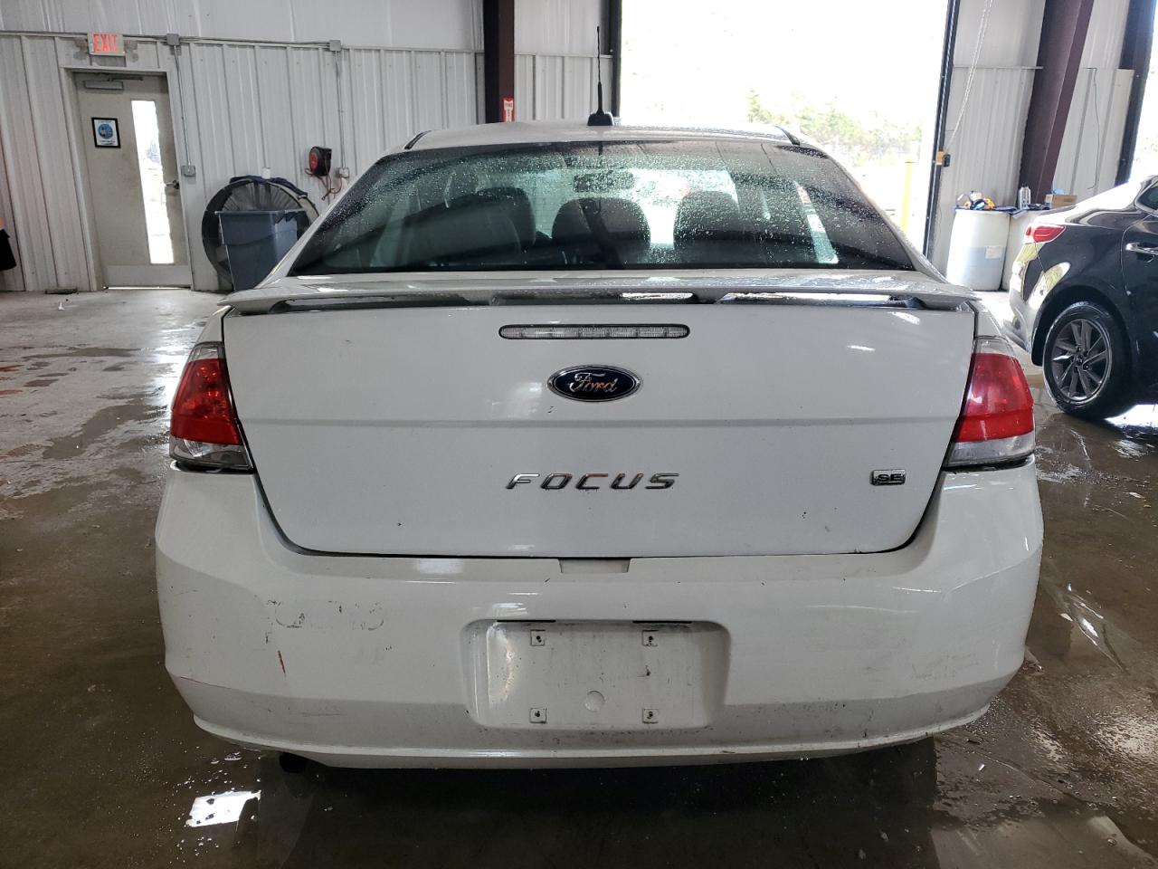 2010 Ford Focus Se VIN: 1FAHP3FN7AW239956 Lot: 85547645