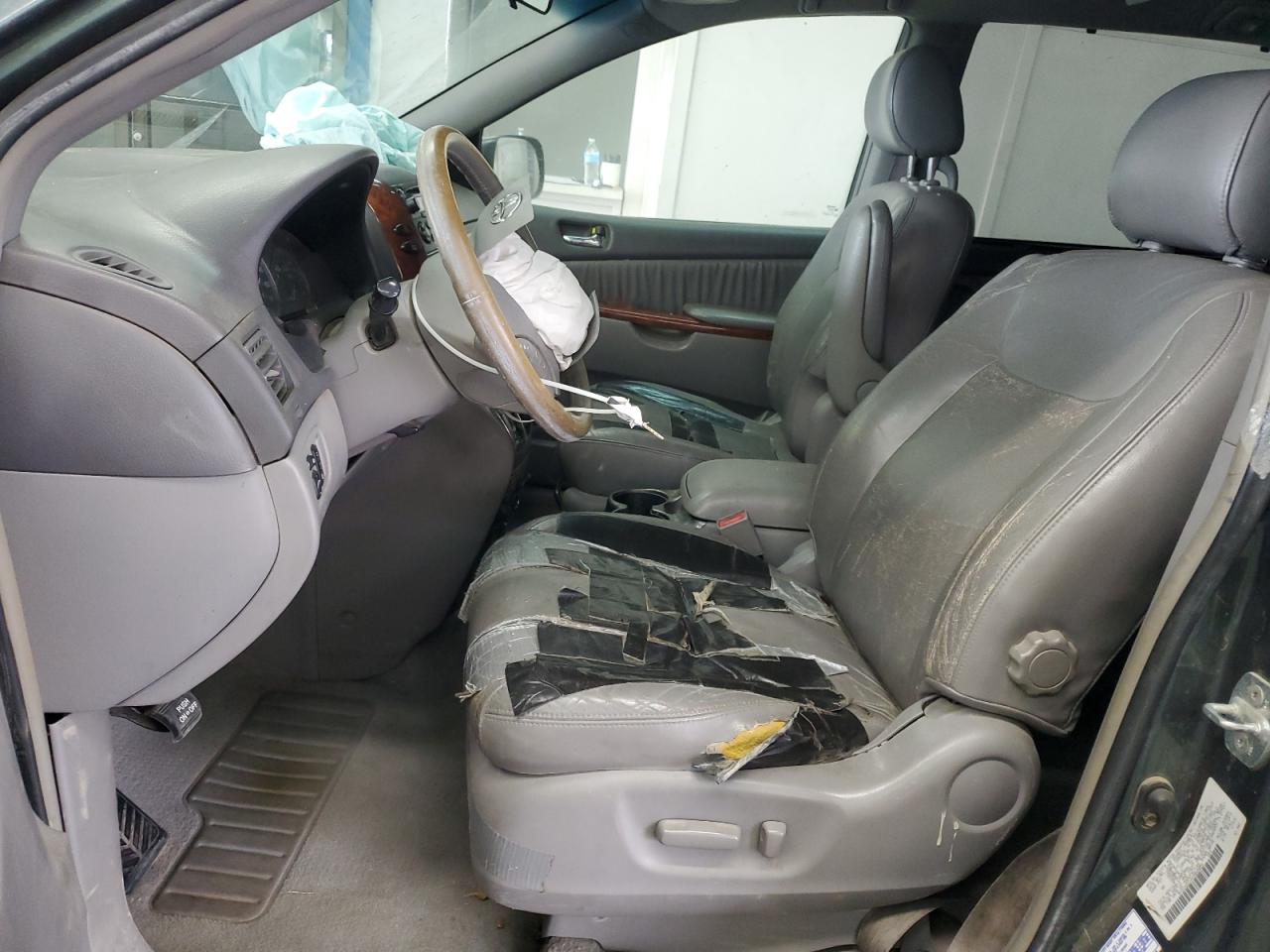 2004 Toyota Sienna Xle VIN: 5TDZA22C44S048059 Lot: 81994055