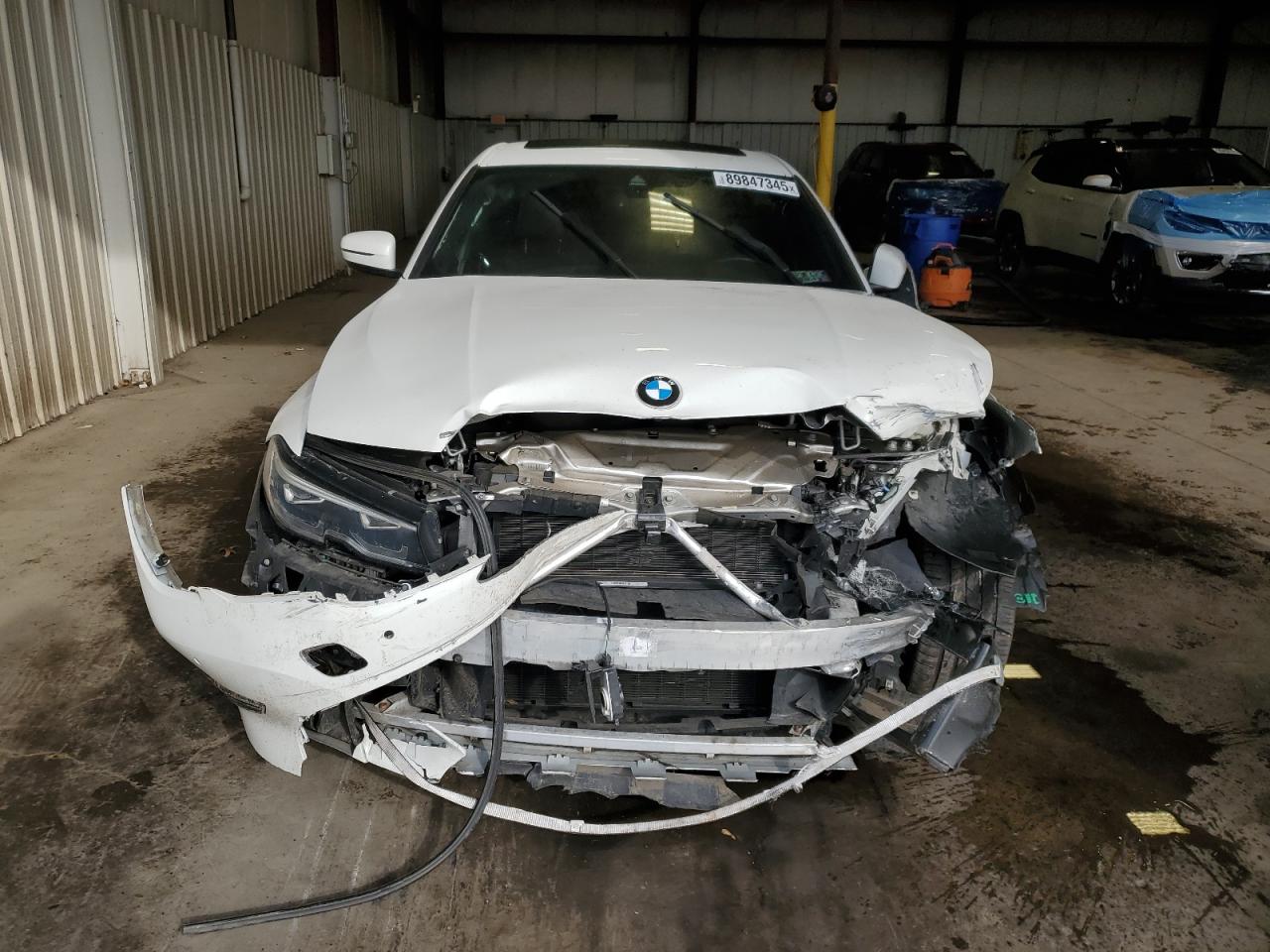 Фото: 3MW5R7J08L8B27086