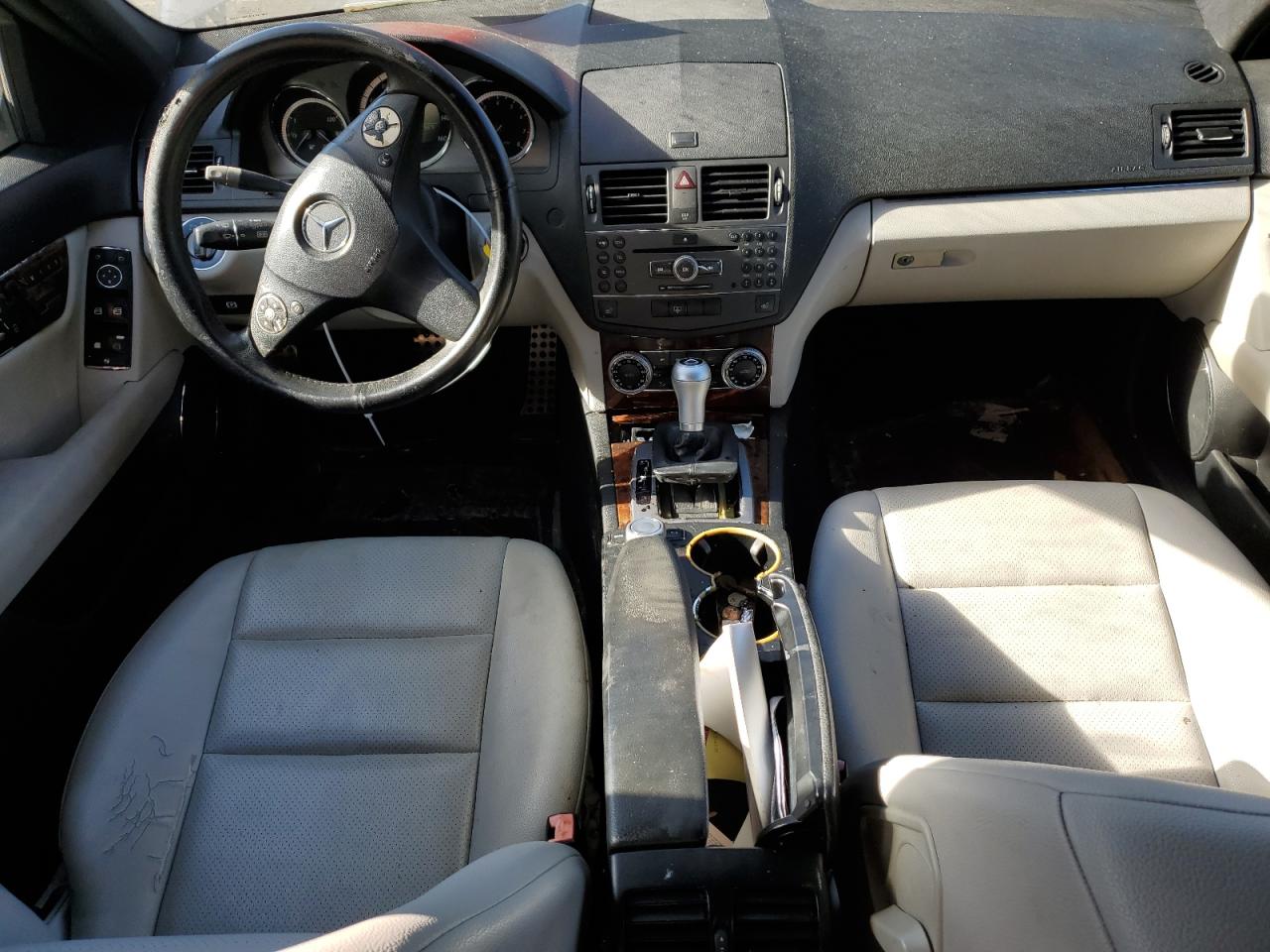 2010 Mercedes-Benz C 350 VIN: WDDGF5GBXAR106136 Lot: 86106475