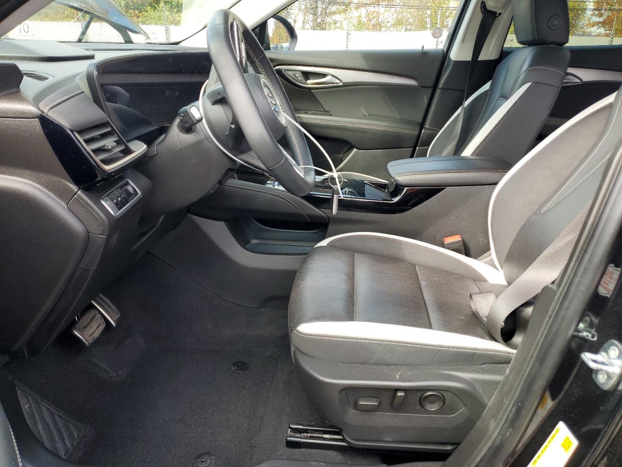 2024 Buick Envision Essence VIN: LRBFZPE48RD018898 Lot: 89642025