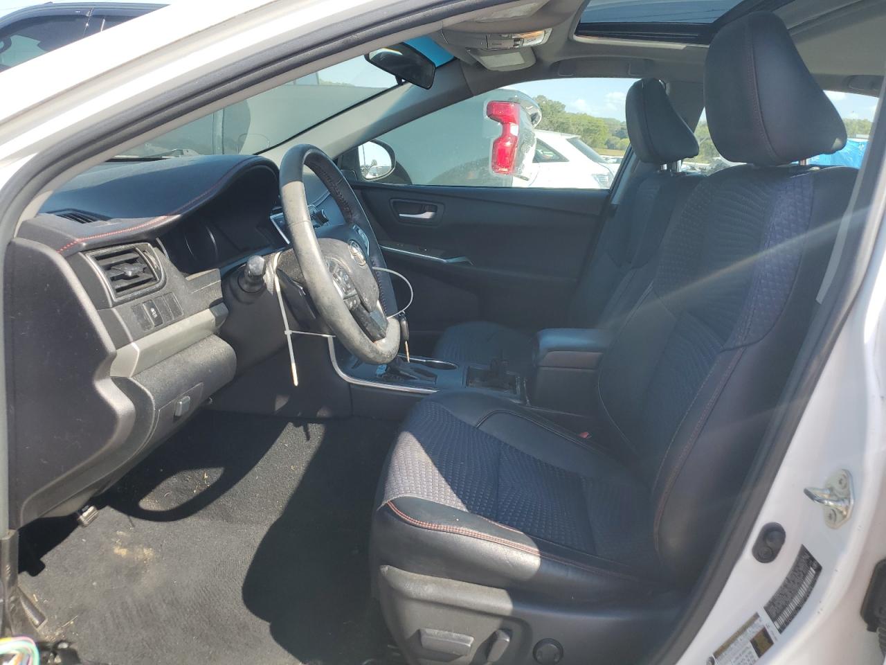 2015 Toyota Camry Le VIN: 4T1BF1FKXFU077249 Lot: 85081235