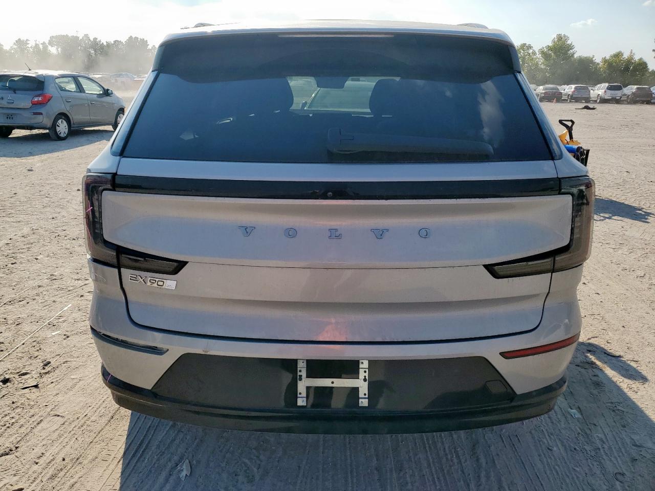 2025 Volvo Ex90 Plus VIN: 7JDE23VK7SG007668 Lot: 85165225