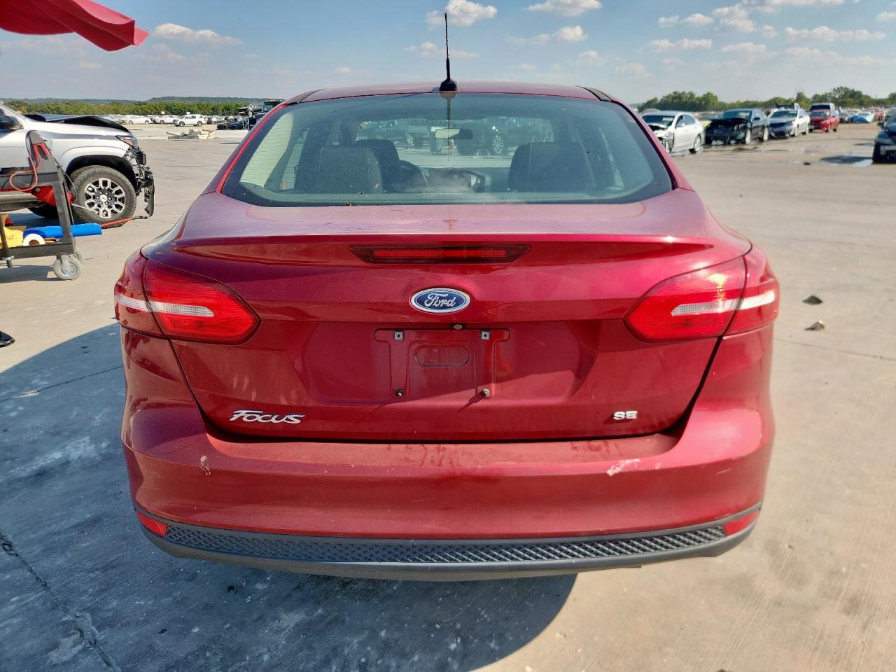2015 Ford Focus Se VIN: 1FADP3F22FL226657 Lot: 84362055