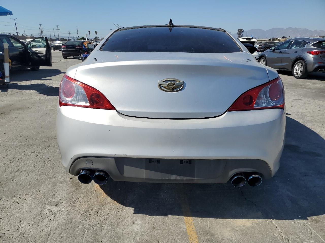 2010 Hyundai Genesis Coupe 3.8L VIN: KMHHU6KH6AU027402 Lot: 85496425