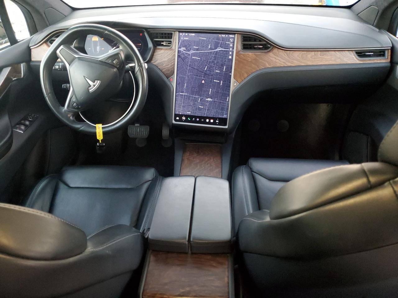 2019 Tesla Model X VIN: 5YJXCBE24KF212979 Lot: 90736085