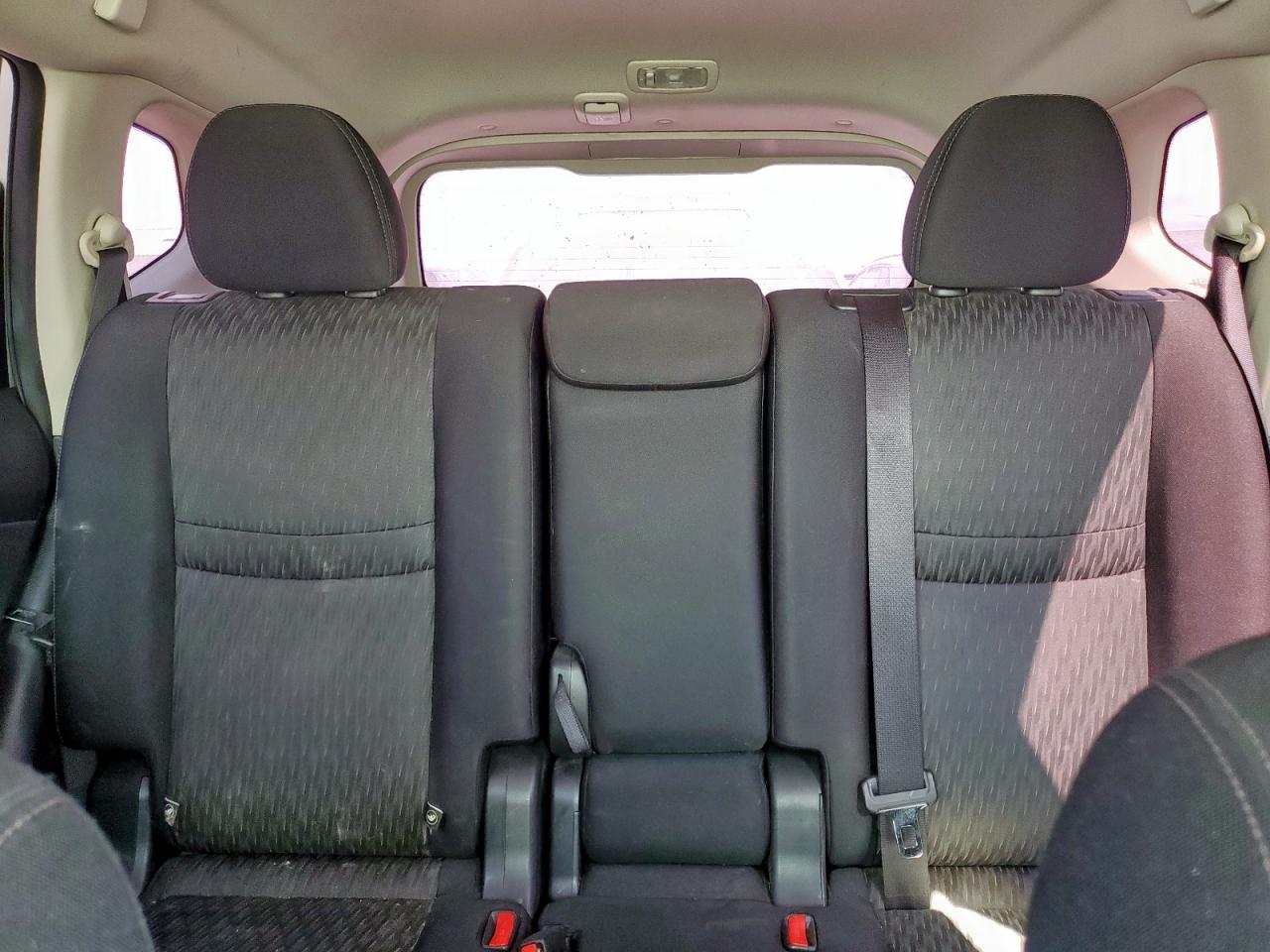 2017 Nissan Rogue S VIN: JN8AT2MT7HW149000 Lot: 84990705