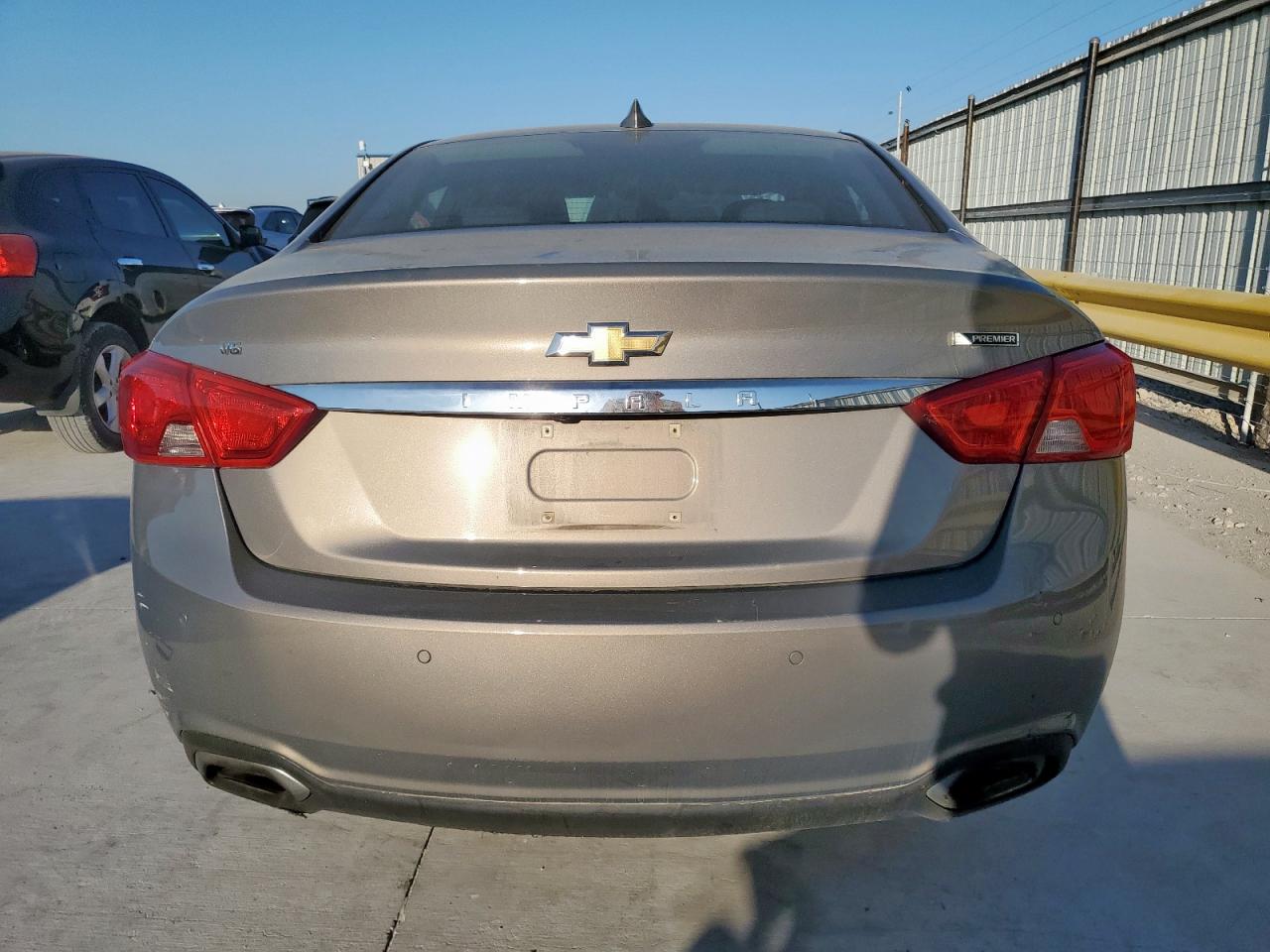 2019 Chevrolet Impala Premier VIN: 1G1105S32KU126485 Lot: 85131825