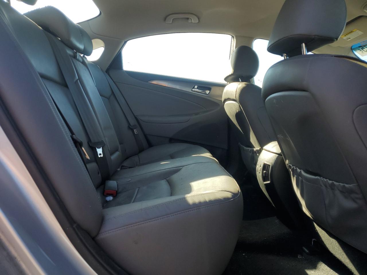 2012 Hyundai Uk VIN: KMHEC4A44CA044762 Lot: 81851275