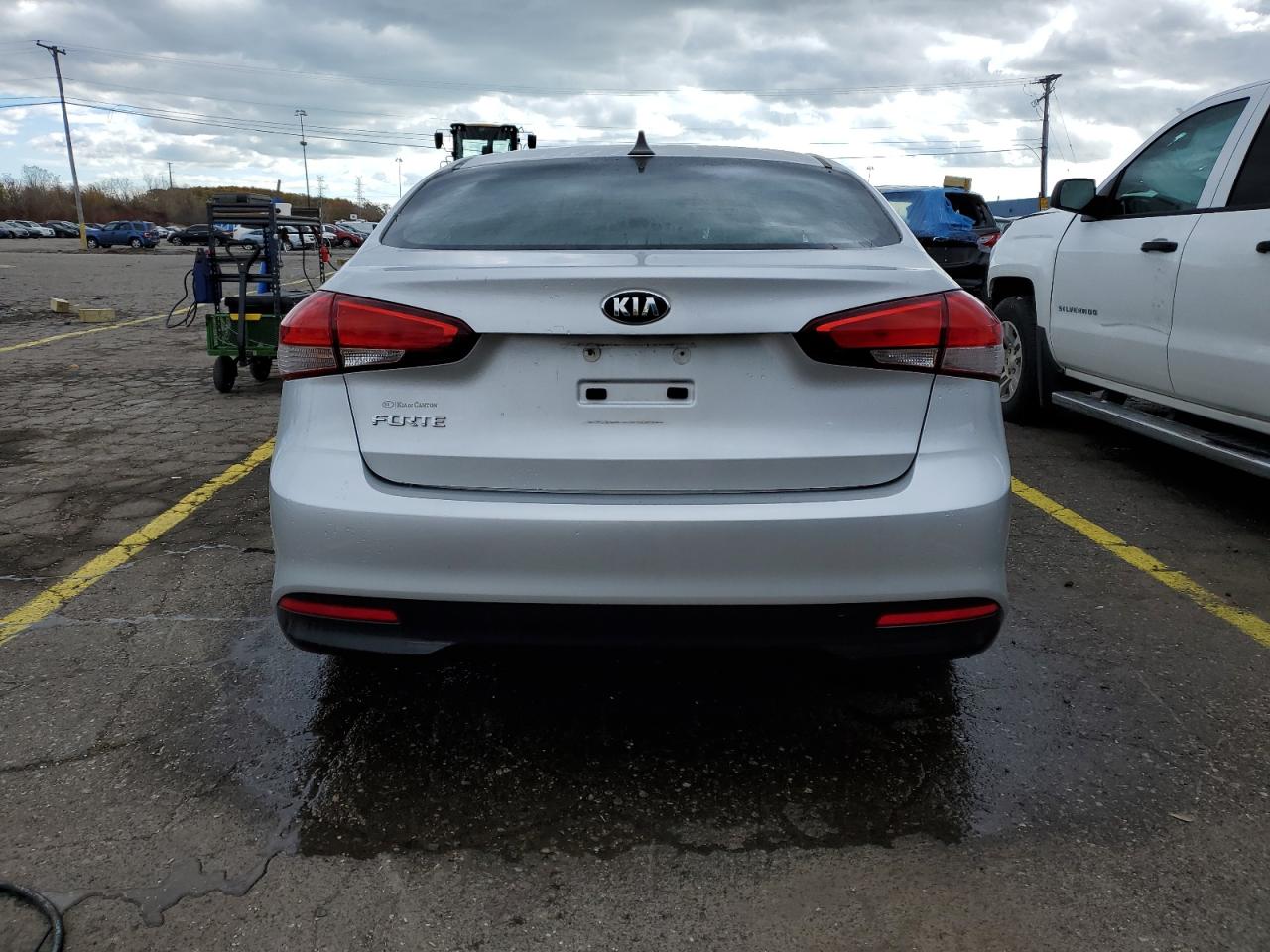 2017 Kia Forte Lx VIN: 3KPFK4A77HE142016 Lot: 90897225