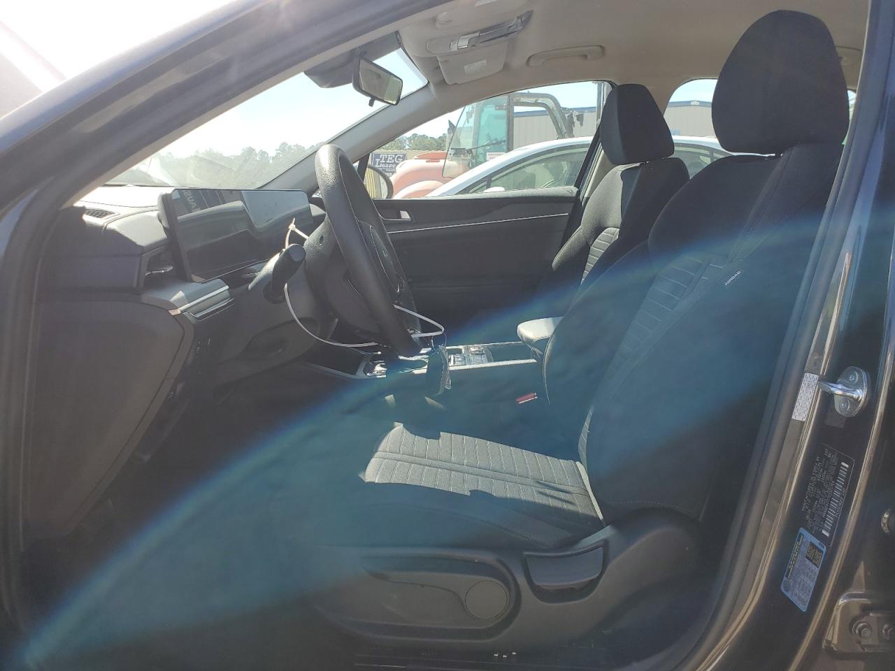 2025 Kia K5 Lxs VIN: KNAG24J77S5321760 Lot: 85200795