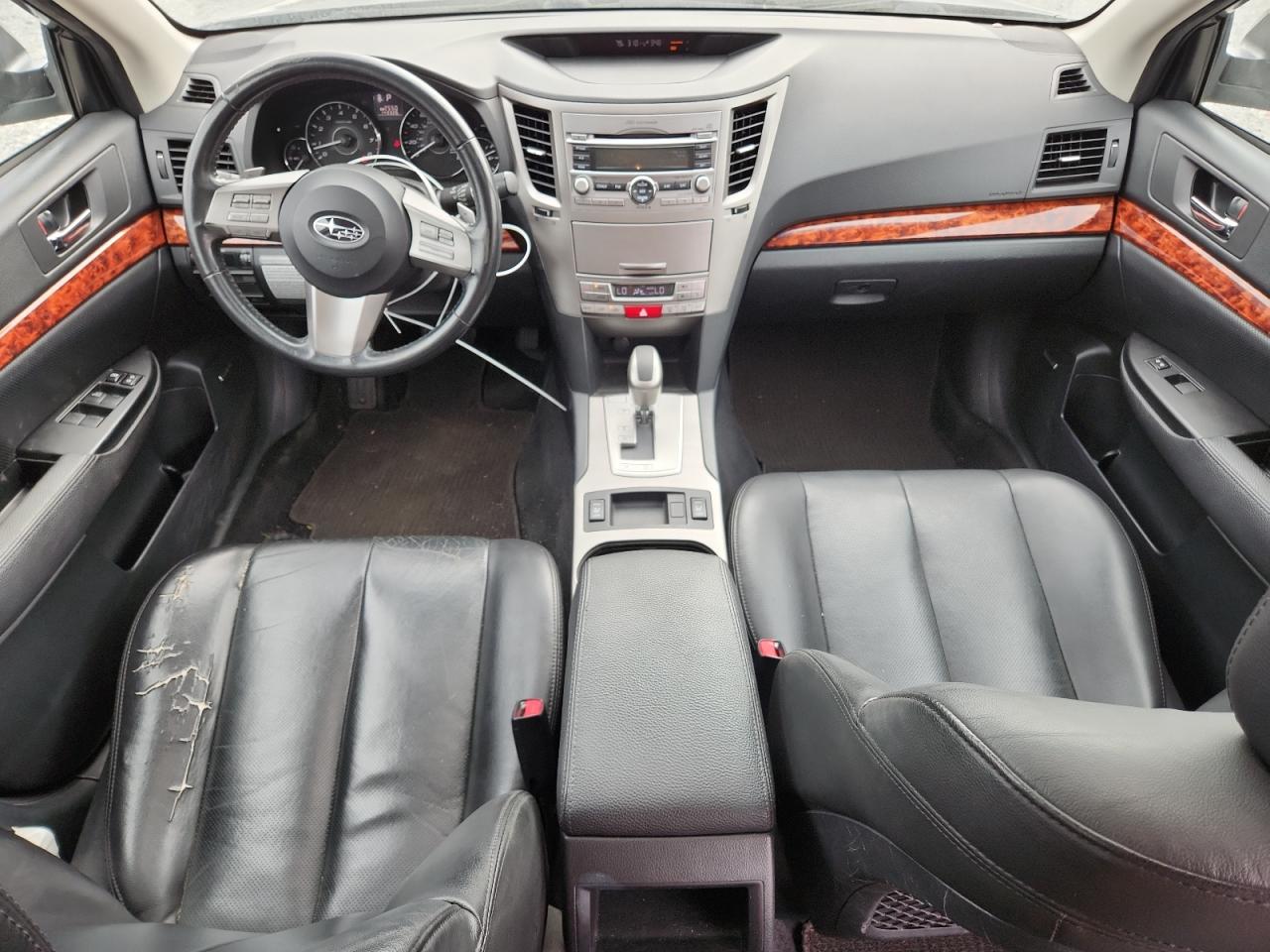 2011 Subaru Outback 2.5I Limited VIN: 4S4BRBKC3B3372396 Lot: 81982695