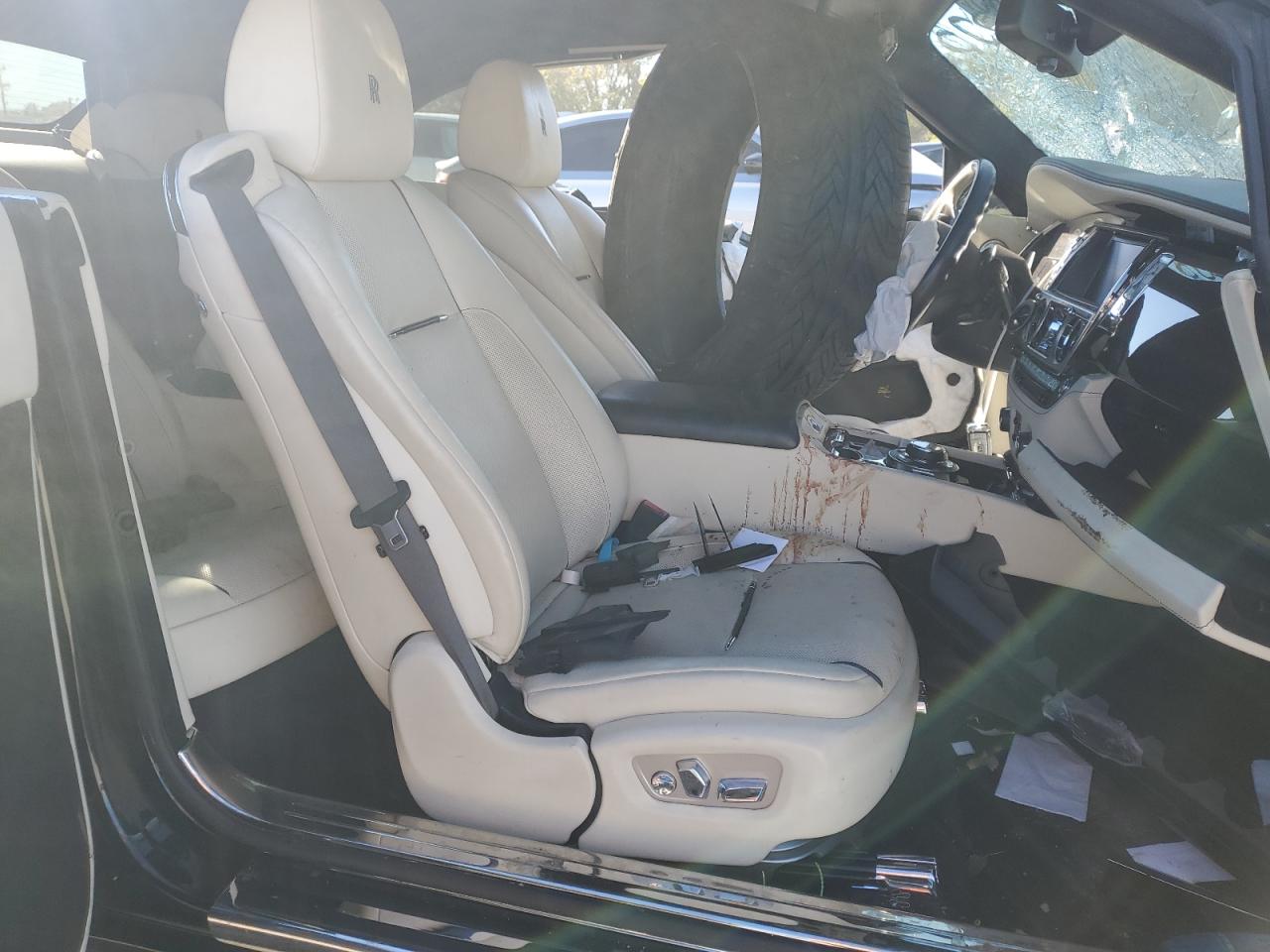 2017 Rolls-Royce Dawn VIN: SCA666D55HU102729 Lot: 90927055