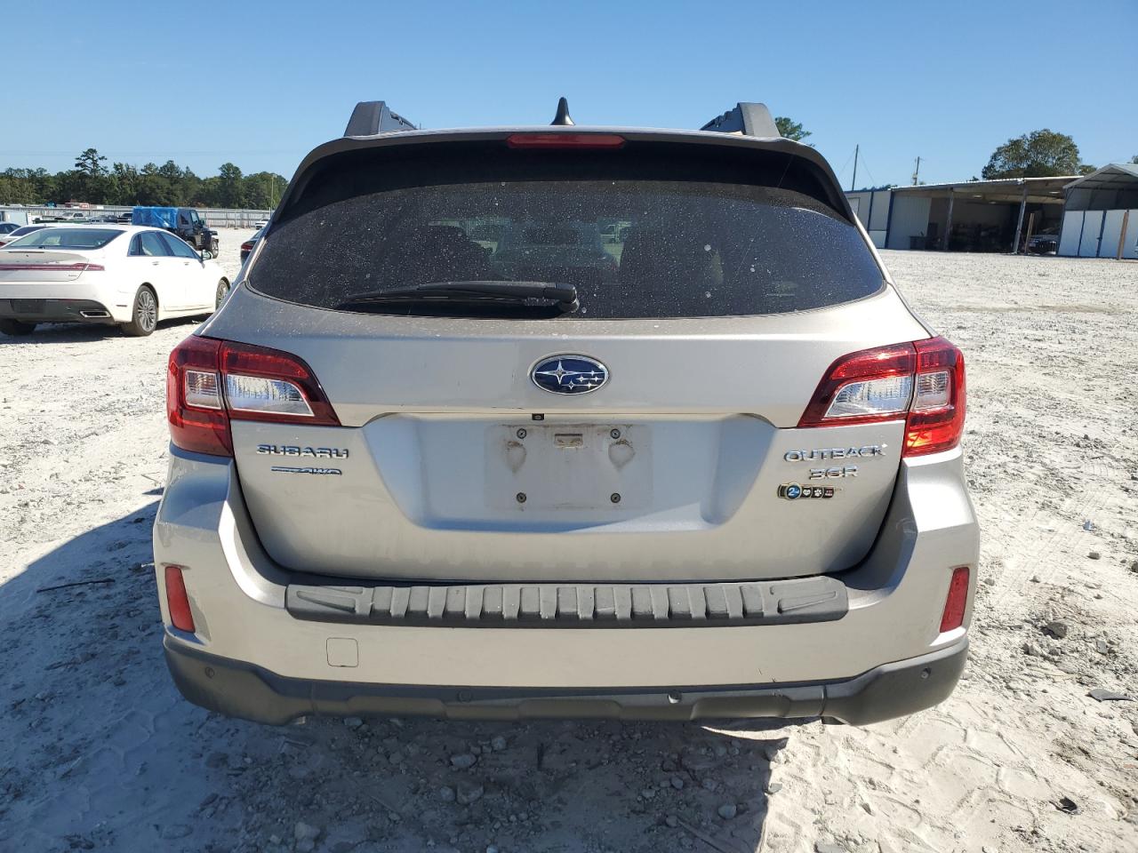 2017 Subaru Outback 3.6R Limited VIN: 4S4BSENC1H3343425 Lot: 84870115