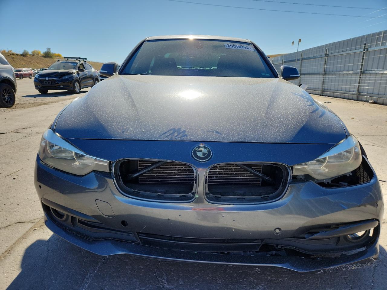 Фото: WBA8E5G59GNT93431