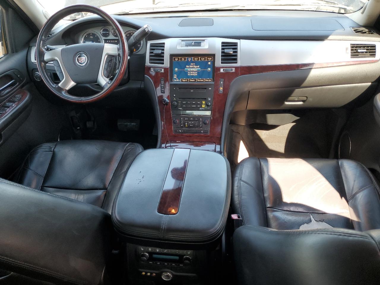 2009 Cadillac Escalade Luxury VIN: 1GYFK23229R262621 Lot: 85377285